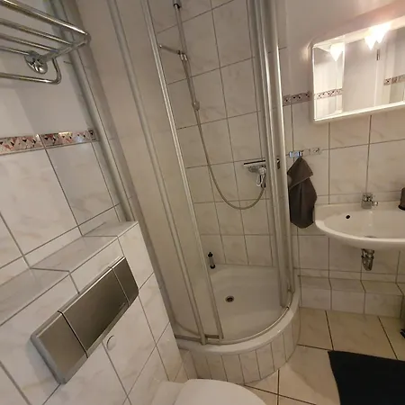 Neumuhler Hof: Spacious Family With Multiple Bathrooms And Free Parking Apartment Schwerin (Mecklenburg-Vorpommern)
