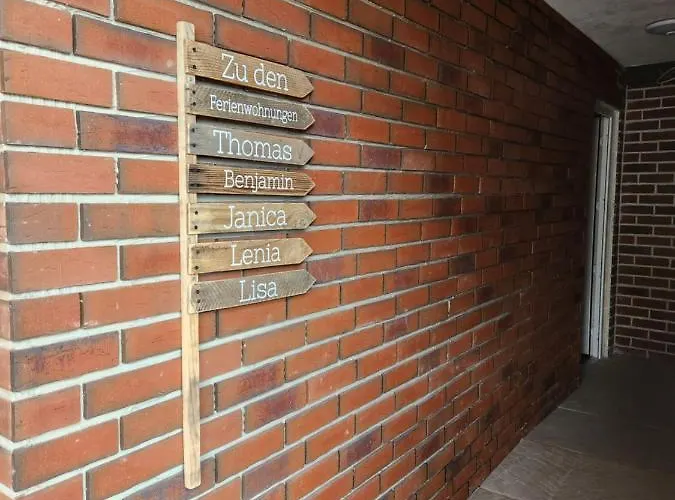 Neumuehler Hof- 