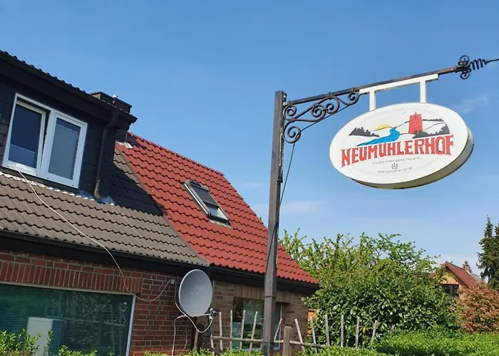 Neumuehler Hof- 