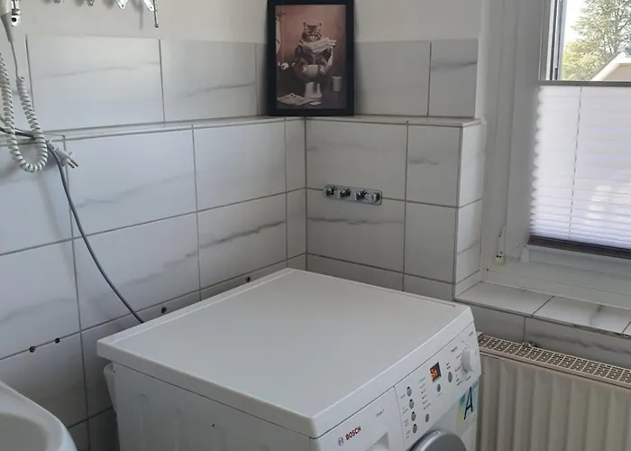 Neumuehler Hof- 